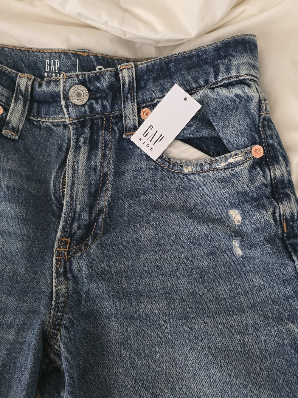 NWT GAP Kids Wide-Leg Distressed Blue Jeans - Size 8